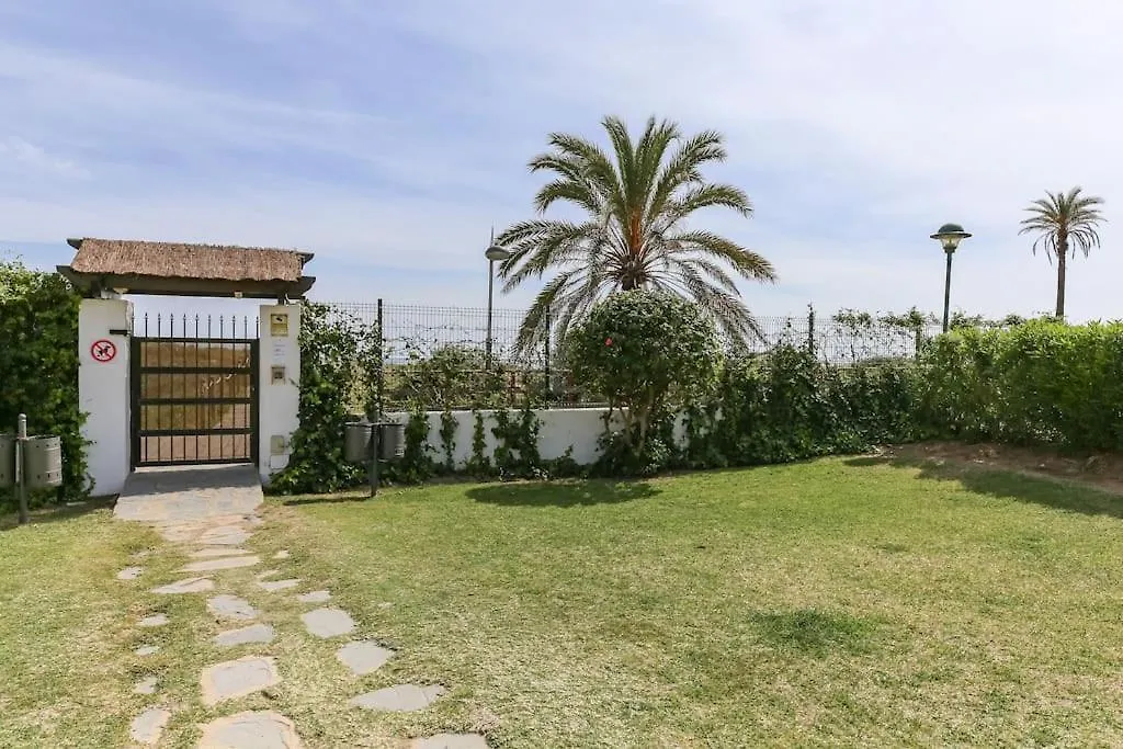 Palm Beach Beachfront Μαρμπέλλα