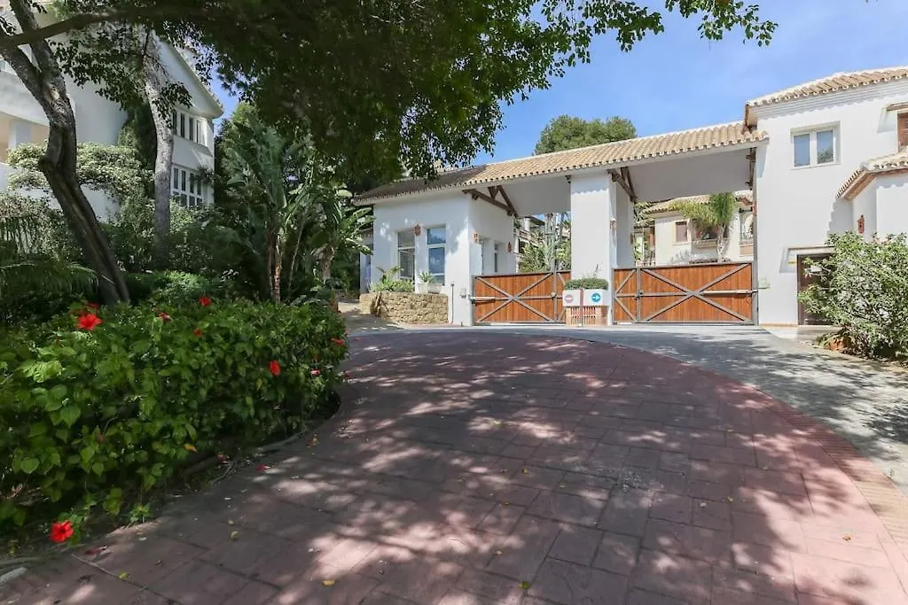 Palm Beach Beachfront Μαρμπέλλα Διαμέρισμα