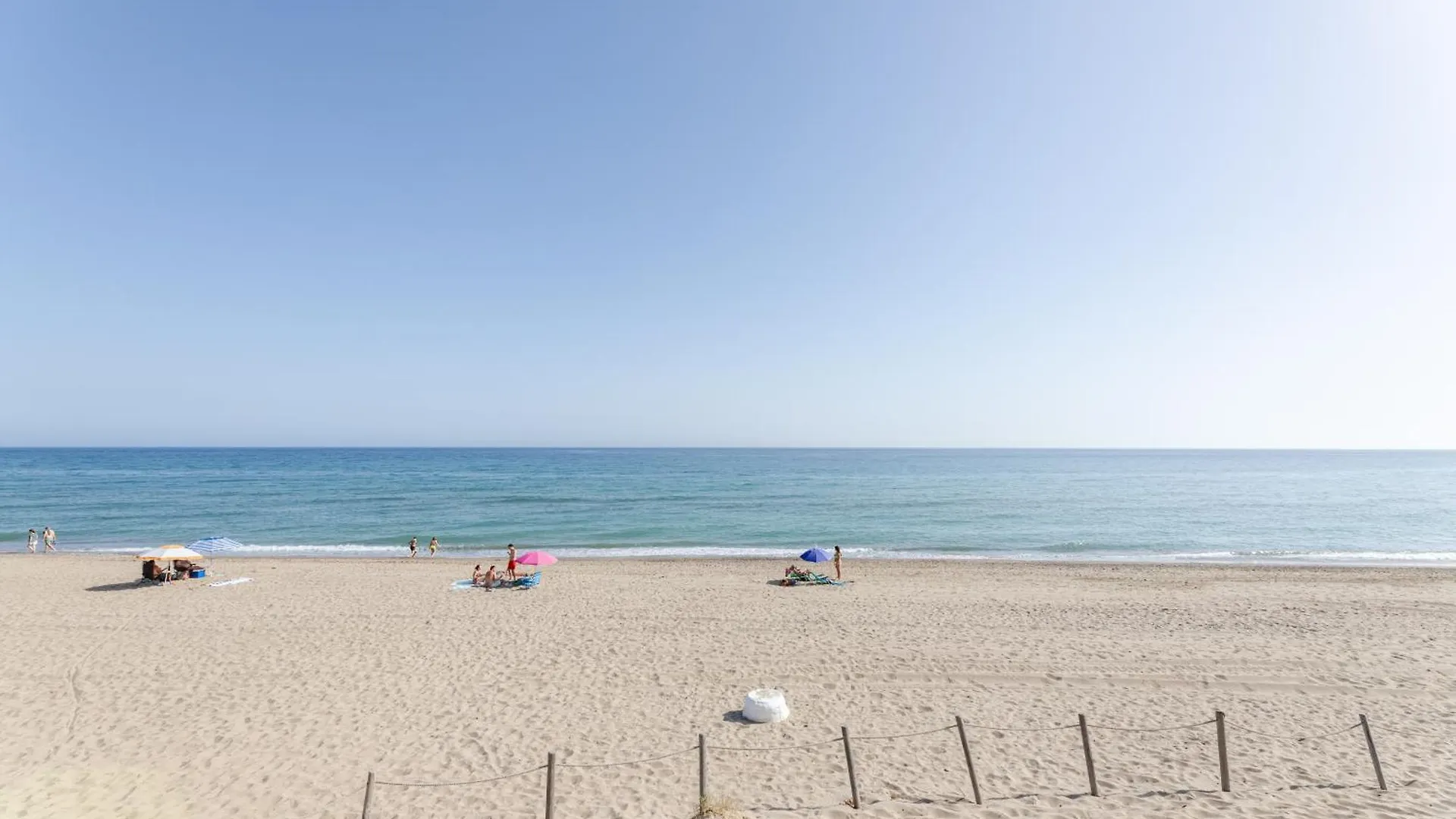 Palm Beach Beachfront Μαρμπέλλα 0*,
