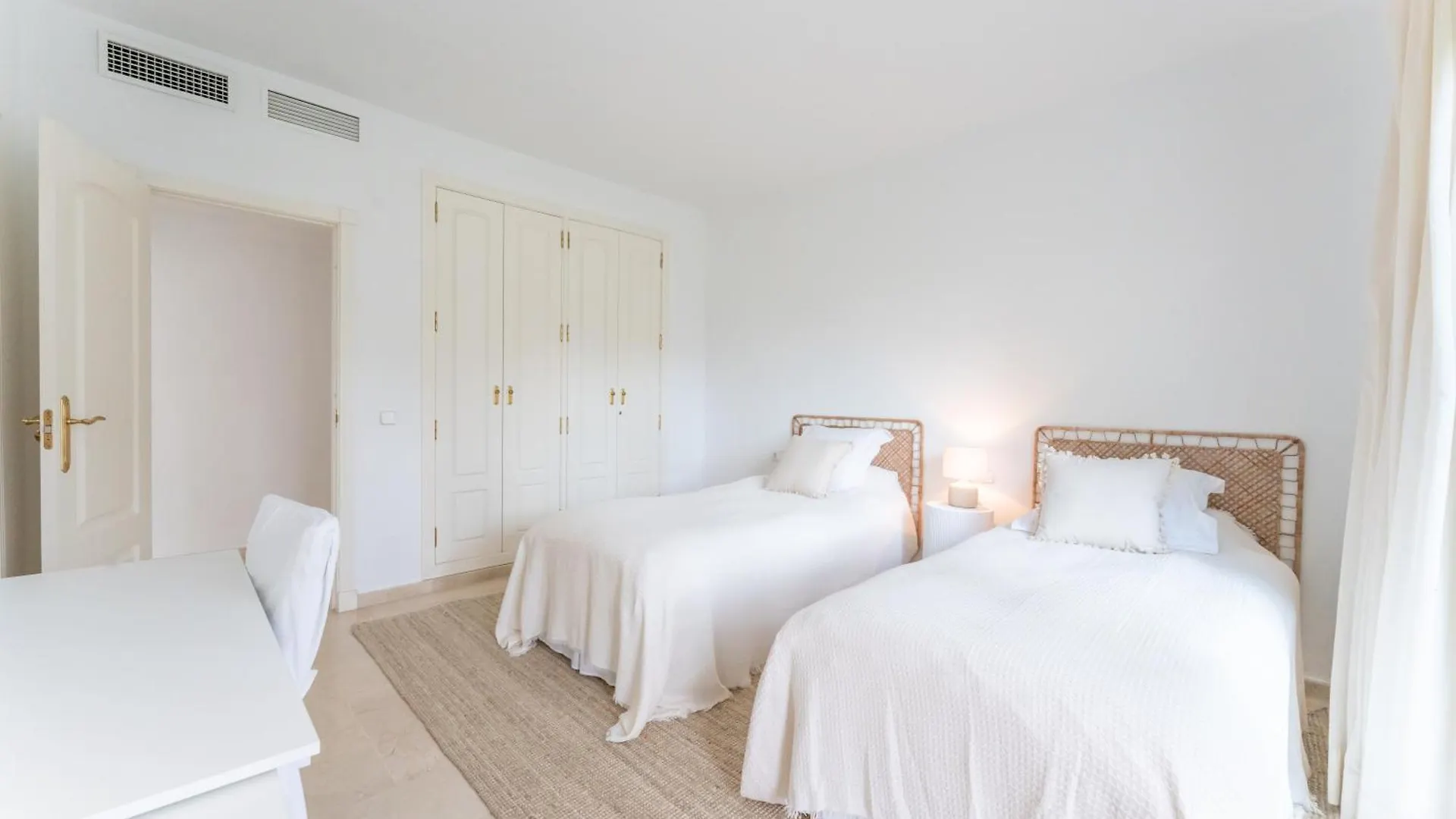 Διαμέρισμα Palm Beach Beachfront Μαρμπέλλα